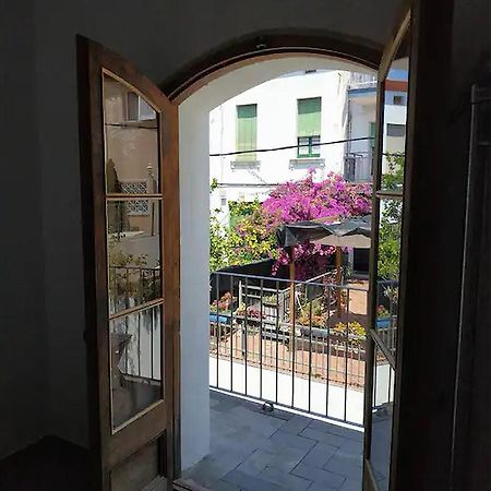 Apartamento De Diseno Cerca De Tren, Playa Y Bcn 马斯诺 外观 照片